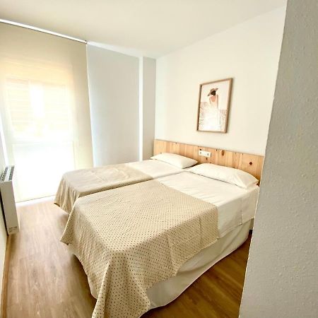 Apartamento Con 3 Habitaciones, Terraza Y Jardin Comunitario Con Piscina En سان أنتوني دي كالونخي المظهر الخارجي الصورة