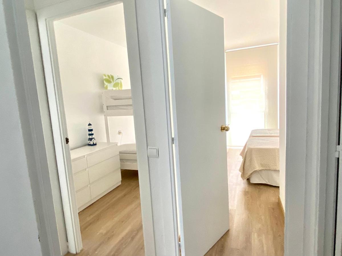Apartamento Con 3 Habitaciones, Terraza Y Jardin Comunitario Con Piscina En سان أنتوني دي كالونخي المظهر الخارجي الصورة